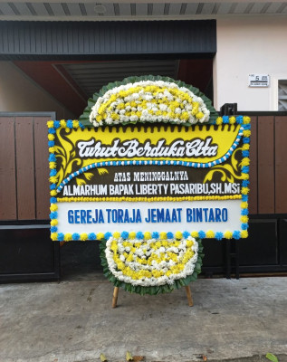 Papan Bunga Duka di Dadapsari